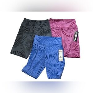 NWT - 32 Degrees Set Of Three Cool Ultra Stretch Bike Shorts in Tie Dye Size XS